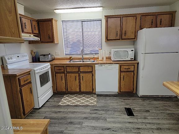 4th image of 3726 N ILLINOIS Avenue