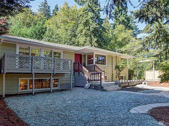2nd image of 17109 SE Newport Way