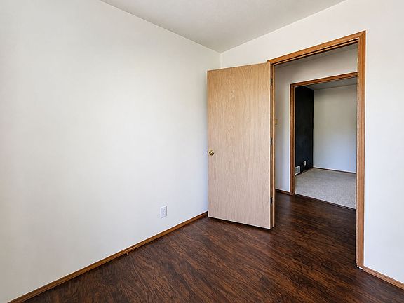 5th image of 1817 NW Mulholland Blvd
