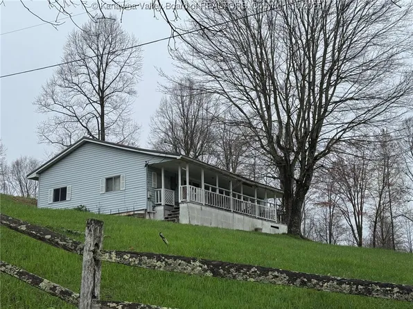 50 Tanney Hill Dr, Duck, WV 25063