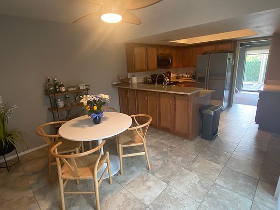 2nd image of 328 E Larkspur Ln