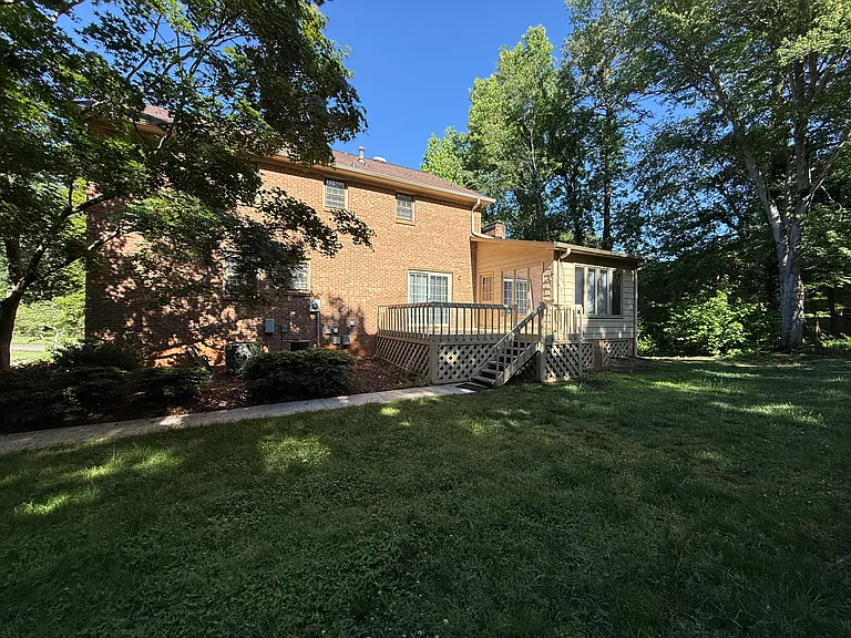 185 Heatherton Way — Photo 31
