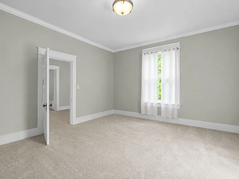 Timeless Ghent Home features charm and elegance in Historic Stockley Gardens — Photo 28
