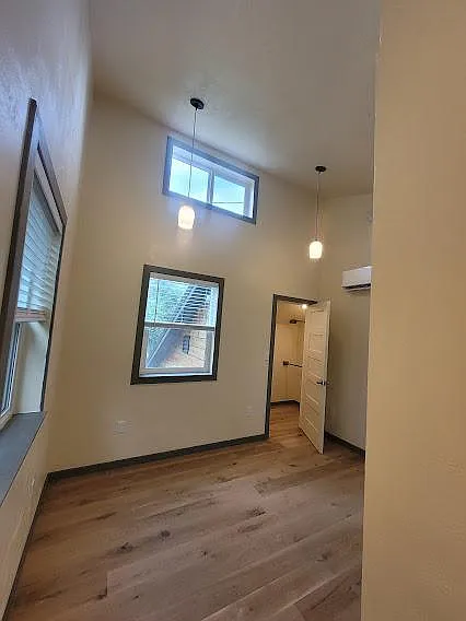 Second bedroom. 15' vaulted ceilings!