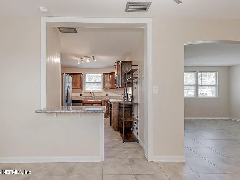 848 Glynlea Rd — Photo 8