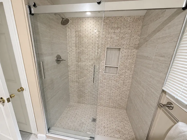 124 Westview Dr — Photo 16