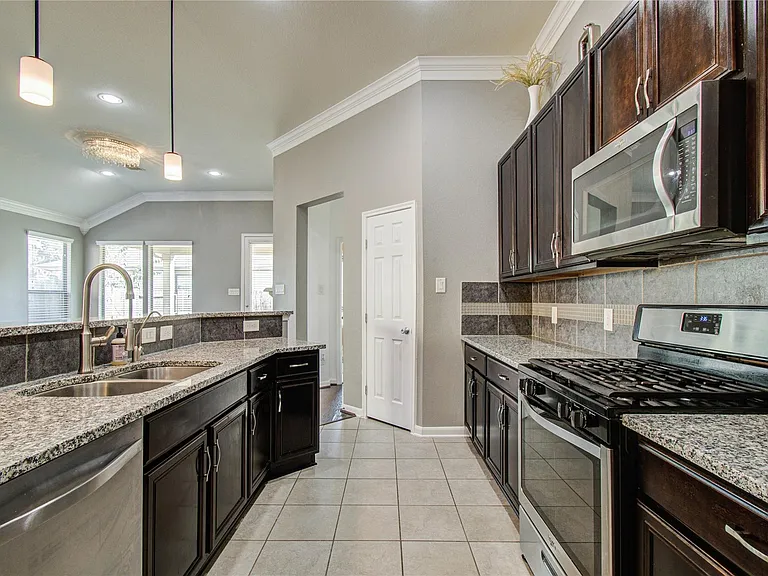 18707 Naples Ridge Ct — Photo 19