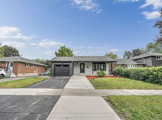 205 Clemence Ave, Whitby, ON L1N1E7