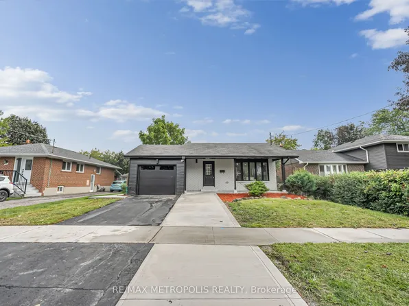 205 Clemence Ave, Whitby, ON L1N 1E7