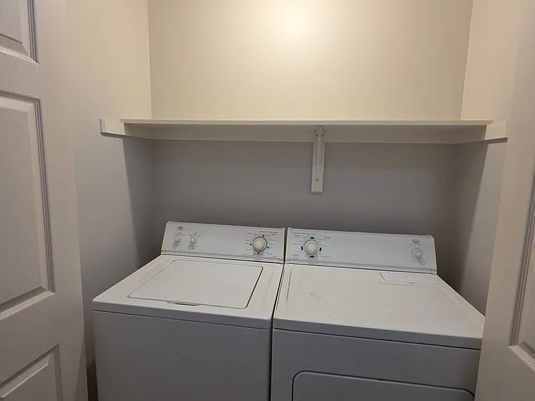 108 Poplar St — Photo 5