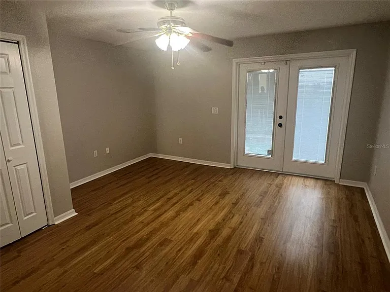 1063 Bluegrass Dr — Photo 15