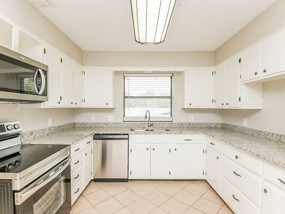 4th image of 103 Roselawn Dr