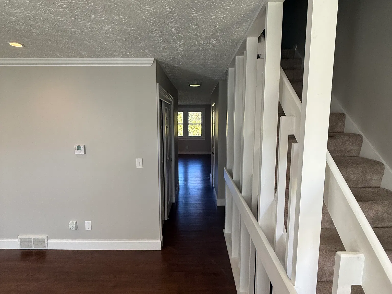 3 bed, 2.5 bath, 1600 sqft, $2,350 — Photo 3
