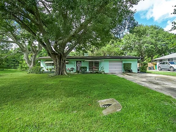 2nd image of 5415 Shannon Dr