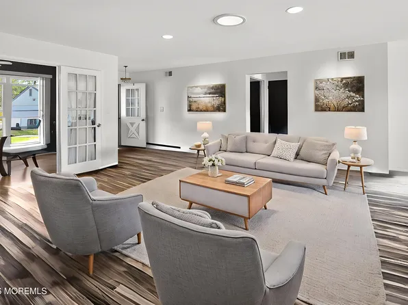 826B Liverpool Circle, Manchester, NJ 08759