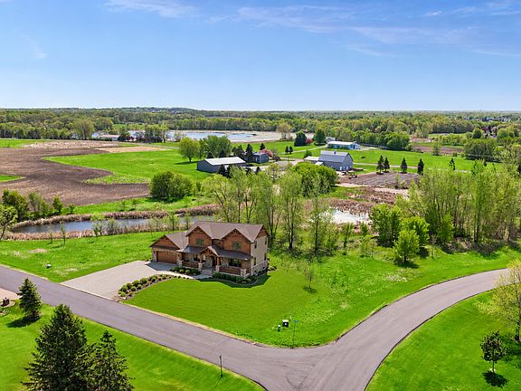 3rd image of 12600 Island View Cir