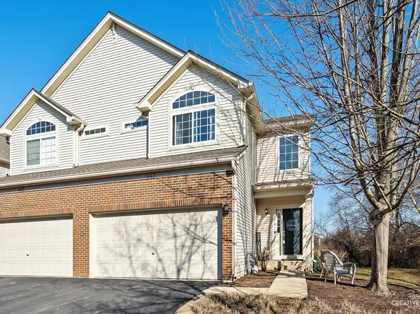 443 Jamestown Ct, Aurora, IL 60502