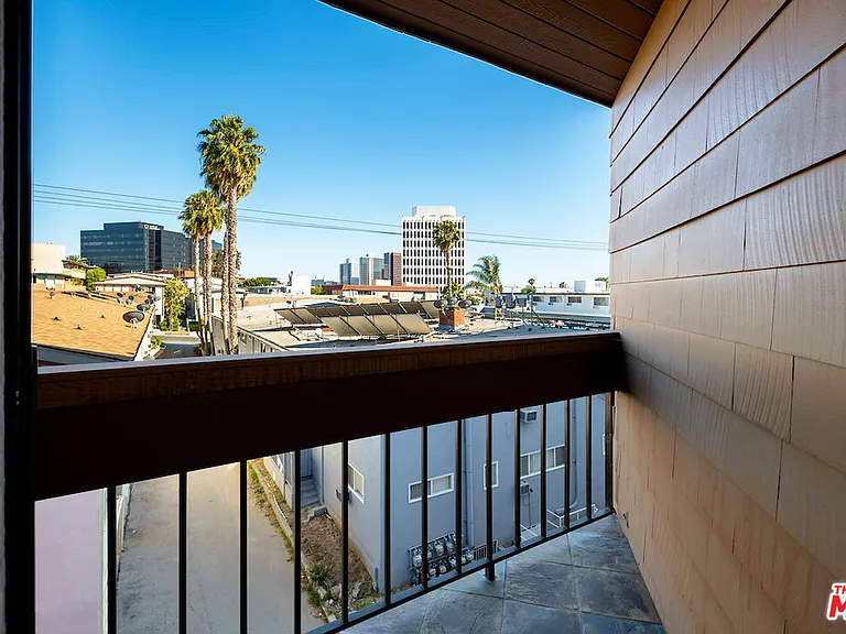 11628 Montana Ave #206 — Photo 29