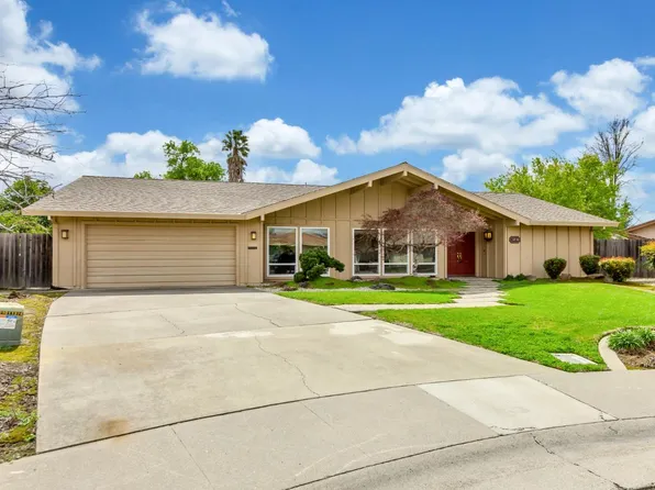 24 Westlite Ct, Sacramento, CA 95831