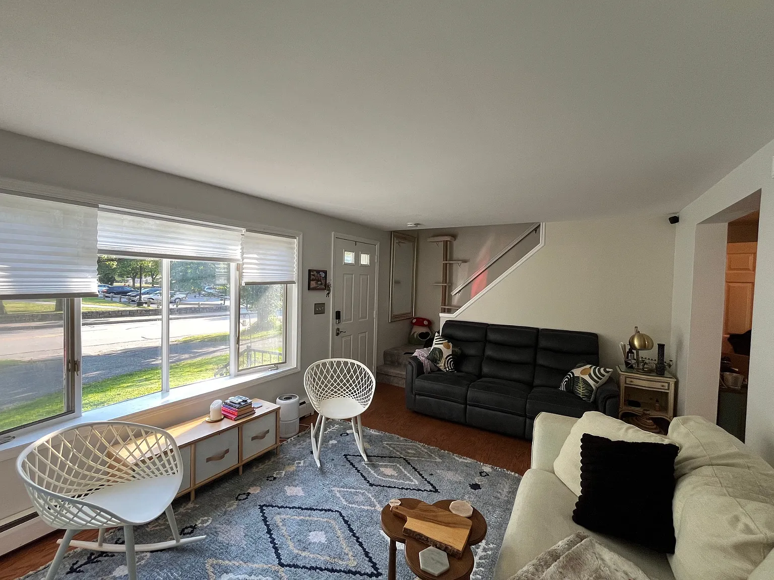 2 bed, 1.5 bath, 1200 sqft, $2,500 — Photo 3