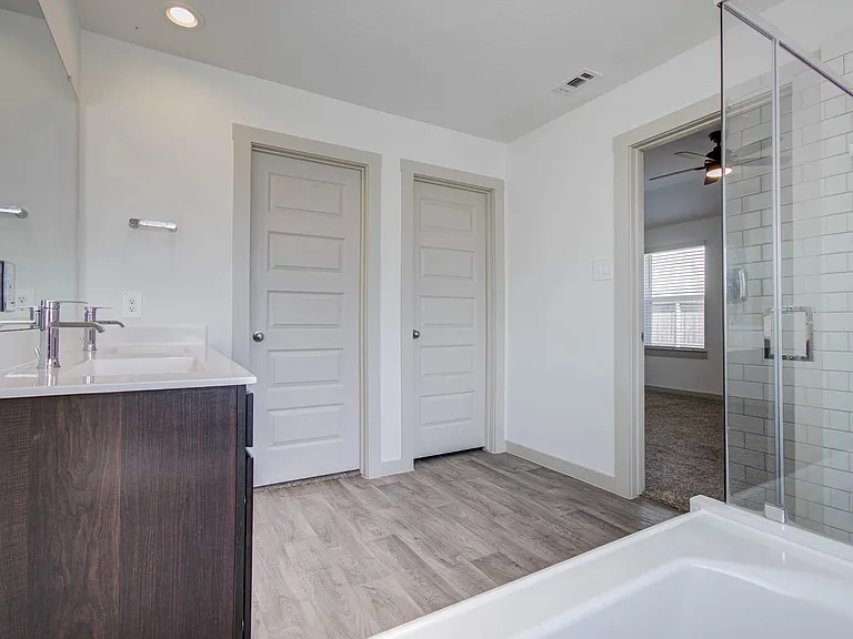 14543 Rain Tree Dr — Photo 29