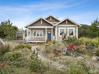 907 Tall Ships Court SW, Ocean Shores, WA, 98569