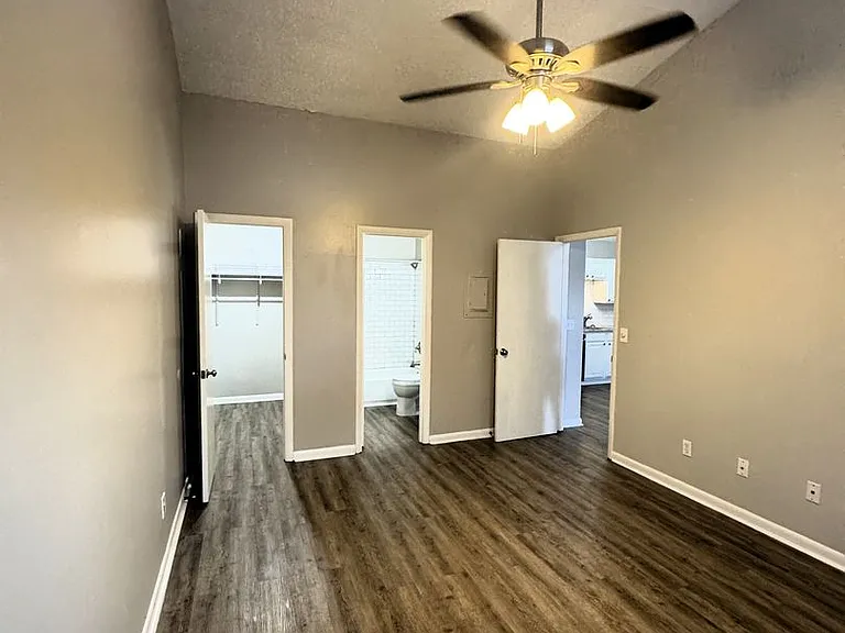 3701 Squaw Valley Dr SW — Photo 6