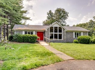 560 Kemper Ln, Danville, KY 40422