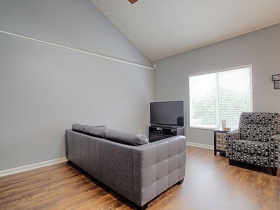 5th image of 4325 Towneside Ct