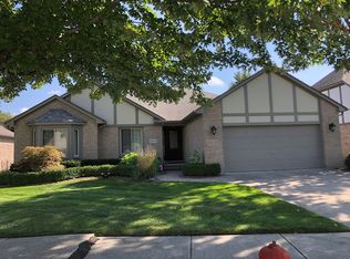 33672 Pineview, Fraser, MI 48026