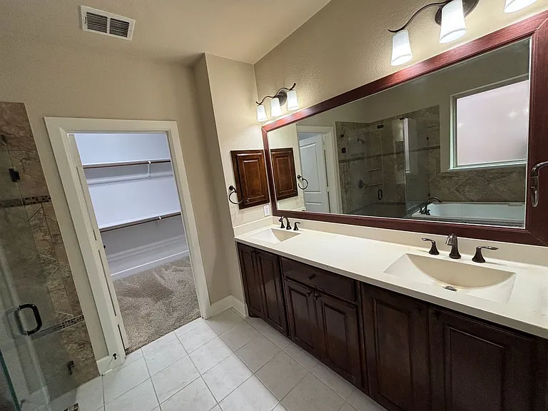2908 N Umberland Dr — Photo 22