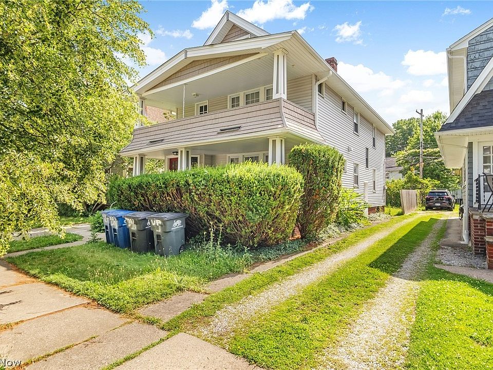 1st image of 1583 Victoria Ave