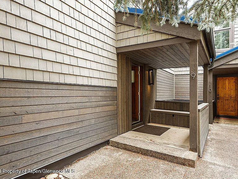 4000 Brush Creek Rd #9 — Photo 11
