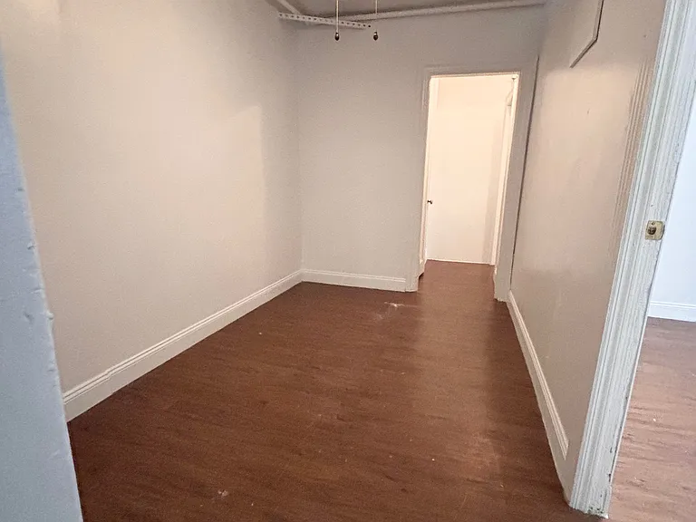 124 Fort George Ave #E — Photo 10