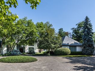 8224 Hunters Pl, Indianapolis, IN