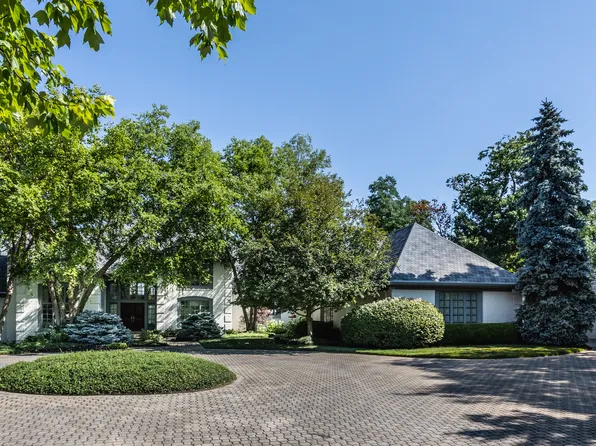 8224 Hunters Pl, Indianapolis, IN 46236