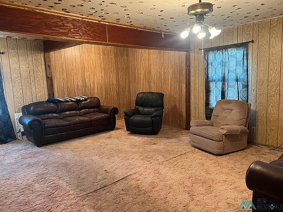 4th image of 1115 W Chisum Ave