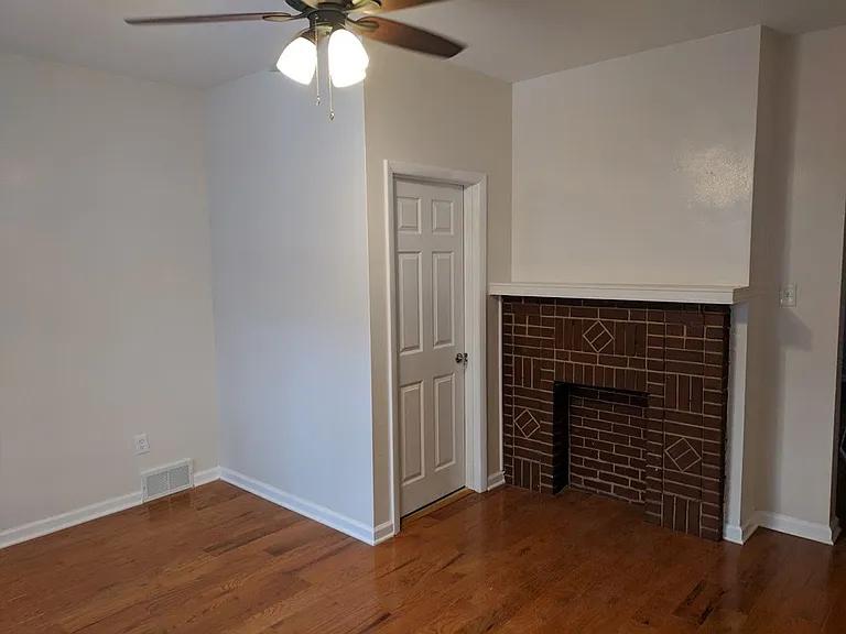 915 Mellon St — Photo 23