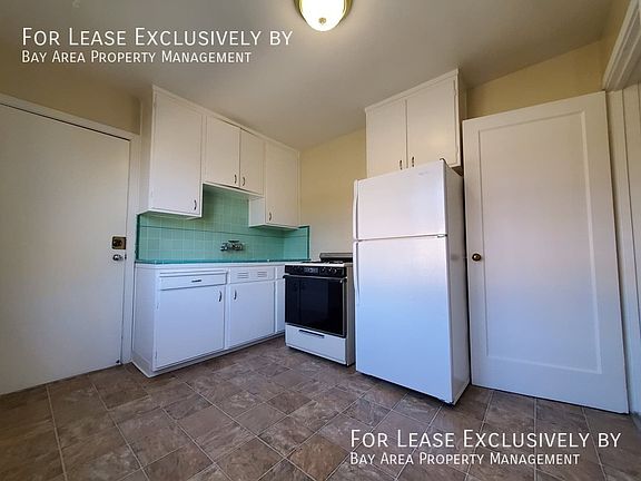 4th image of 5 Aragon Blvd APT 12