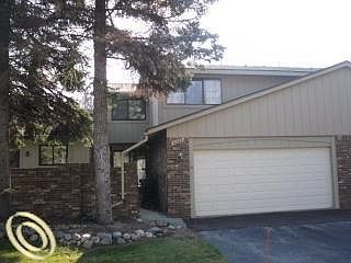 1st image of 4385 Foxpointe Dr #1