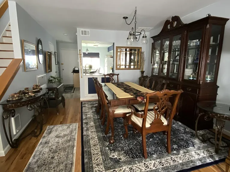 4 Staunton Ct #C — Photo 4