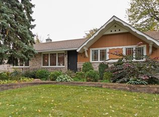 598 W Comstock Ave, Elmhurst, IL 60126