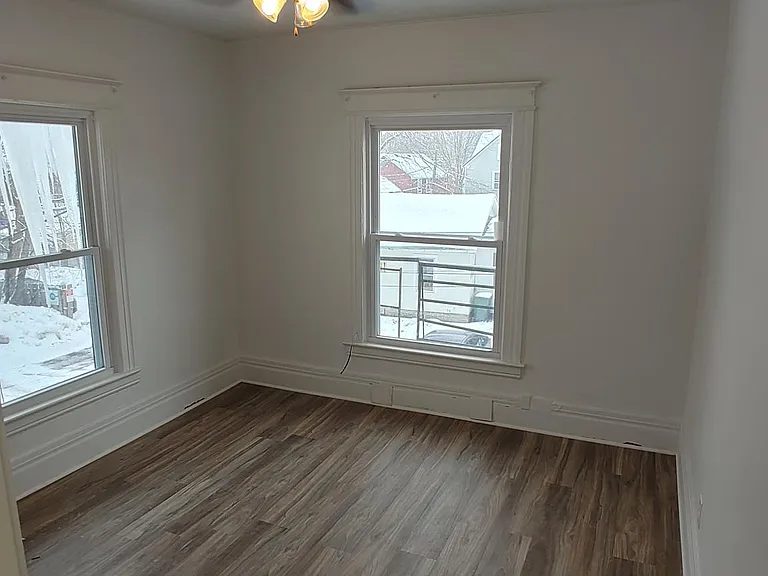 176 S Goodman St #4 — Photo 2