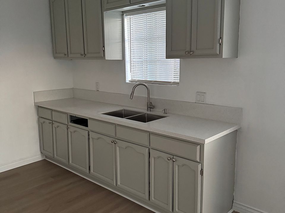 1st image of 3410 Alma Ave APT B