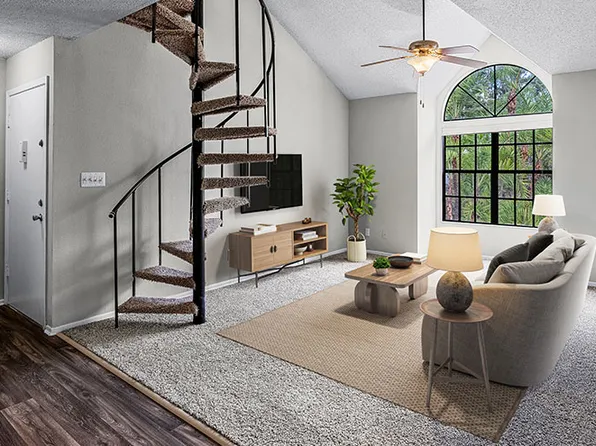 The Oaks of Woodland Park Apartments