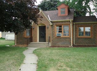 1533 2nd Ave, Windom, MN 56101