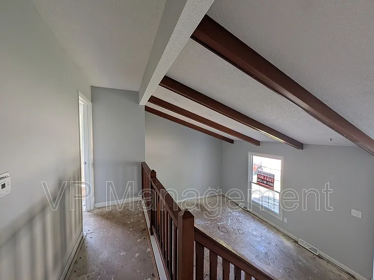 4547 Main St — Photo 3