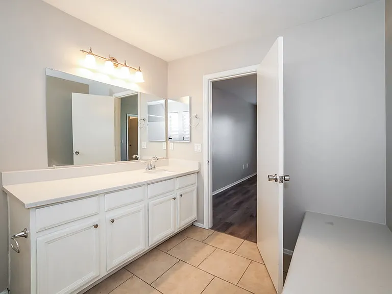 4025 W Park St — Photo 10