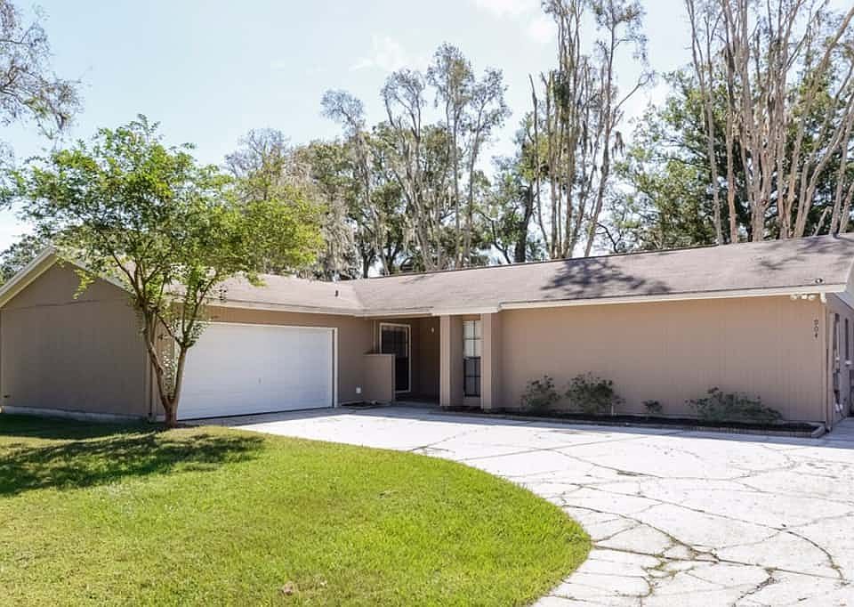 1st image of 904 Samy Dr