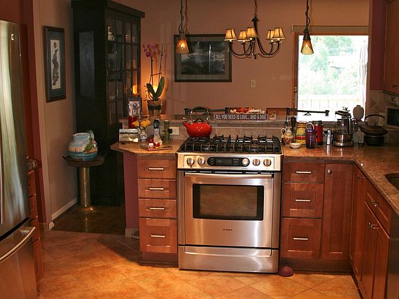3rd image of 3636 SW Taliluna Ave #139